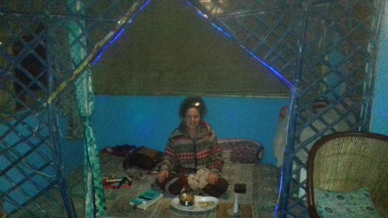 Hotel Poonam Puskár Kültér fotó